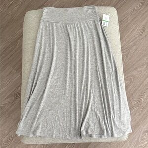 NWT- Bobeau Midi Skirt- Size Large